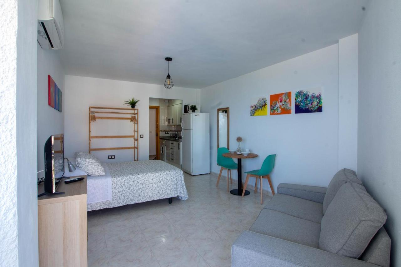 Larios Dos 504. Estudio Con Vistas Al Mar Cerca De La Playa Torrox Extérieur photo